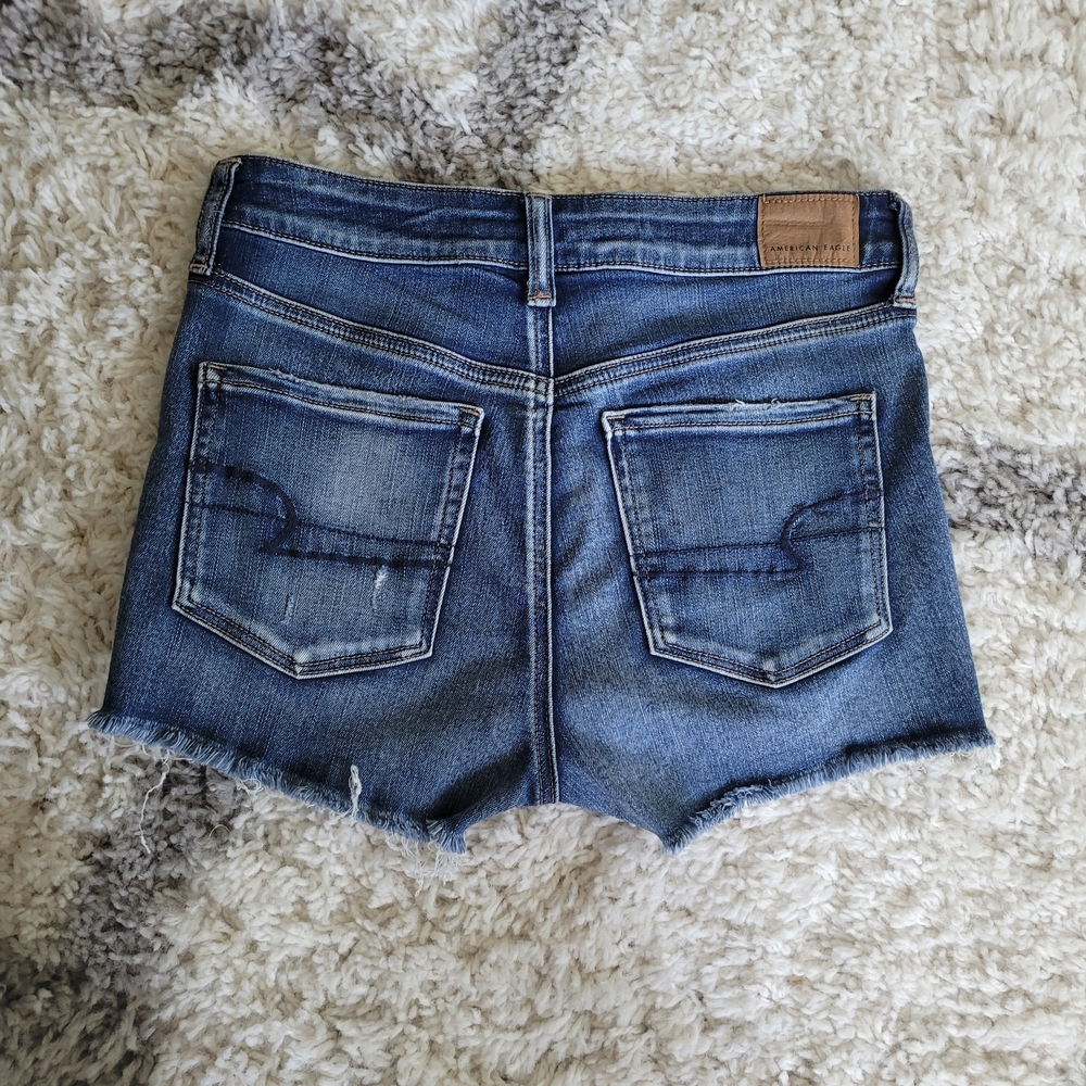 Distressed Denim Jean Shorts | Size 4 | American Eagle Outfitters - Picture 6 of 6